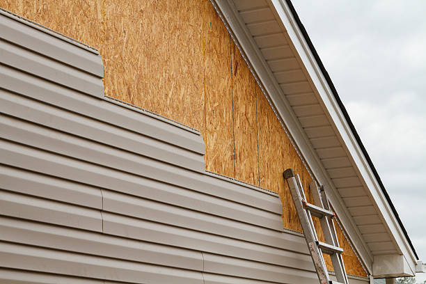 24/7 Emergency Siding Replacement experts in Madison, IL